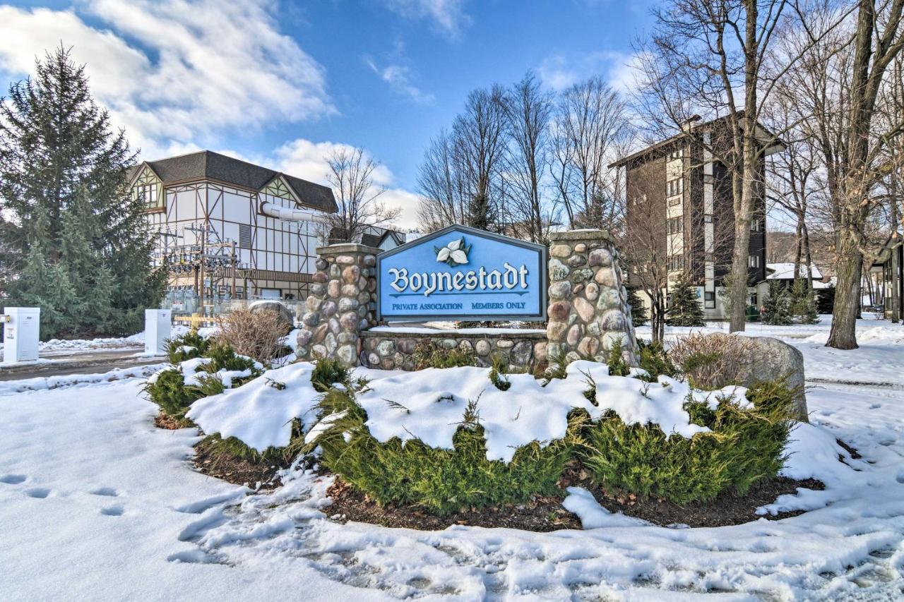 Ski-Inandski-Out Getaway At Boyne Mountain Resort Boyne Falls Ngoại thất bức ảnh